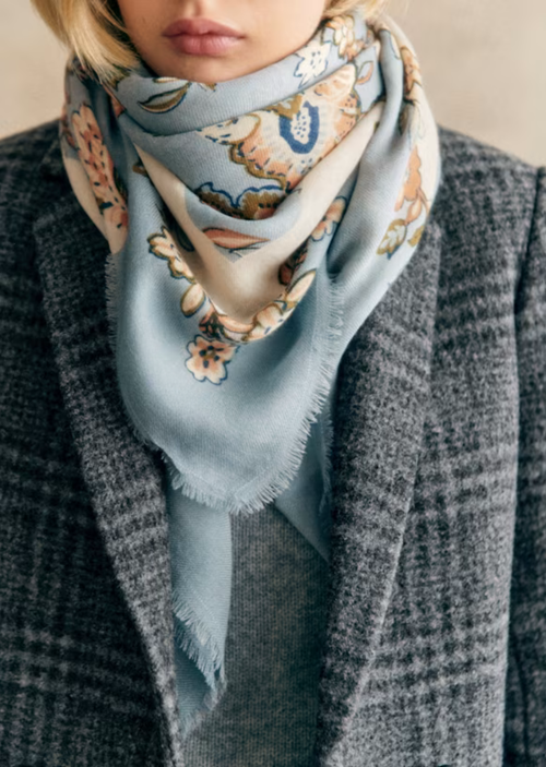 The Fleur d’Azur Scarf